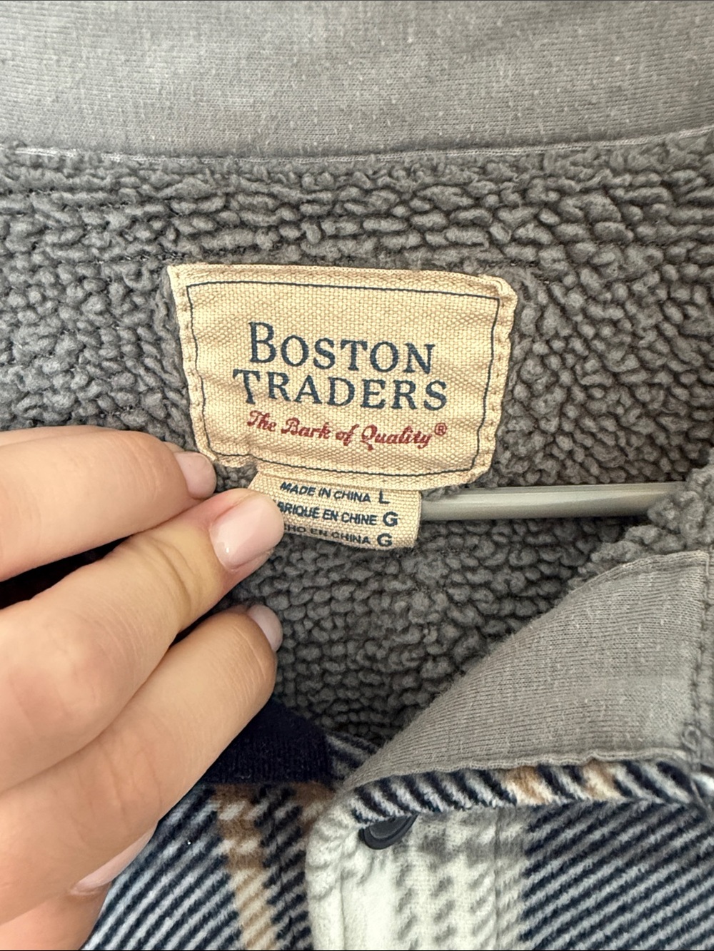 Boston Traders Navy White Tan Plaid Hooded Flannel Shirt - Picture 2 of 4